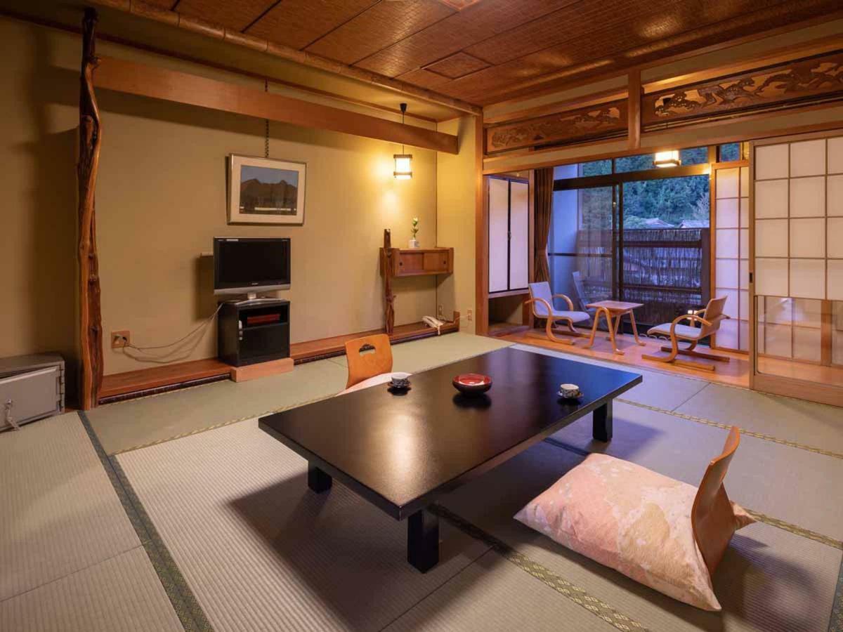 Yumoto Sakakibarakan Tsu Exterior foto