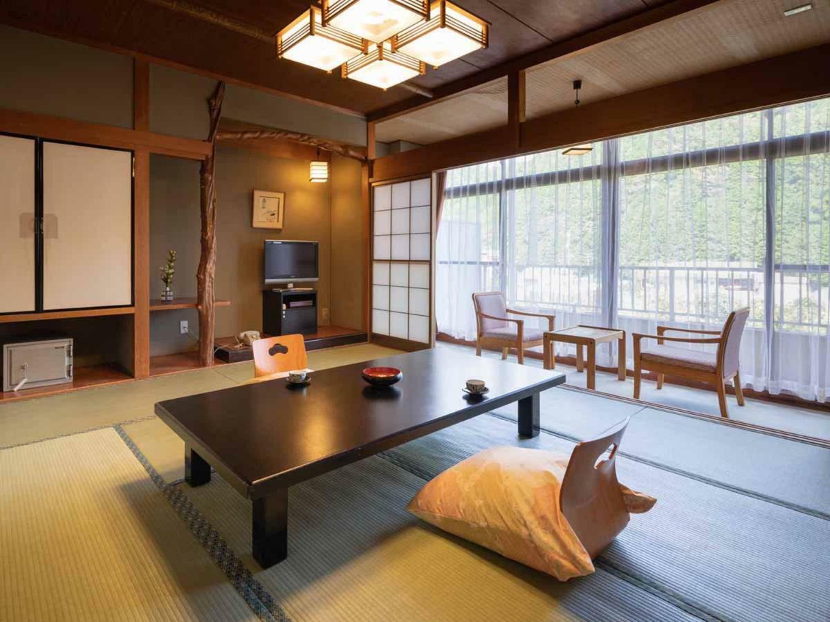 Yumoto Sakakibarakan Tsu Exterior foto